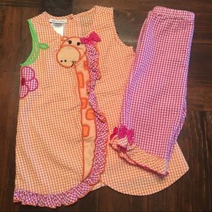 Tunic and Capri by Bonnie Jean